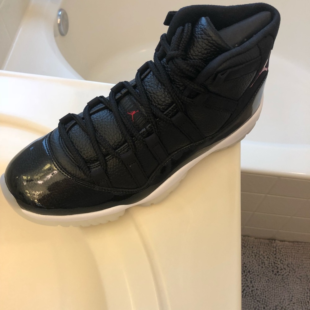 Jordan retro 11’s “New”
